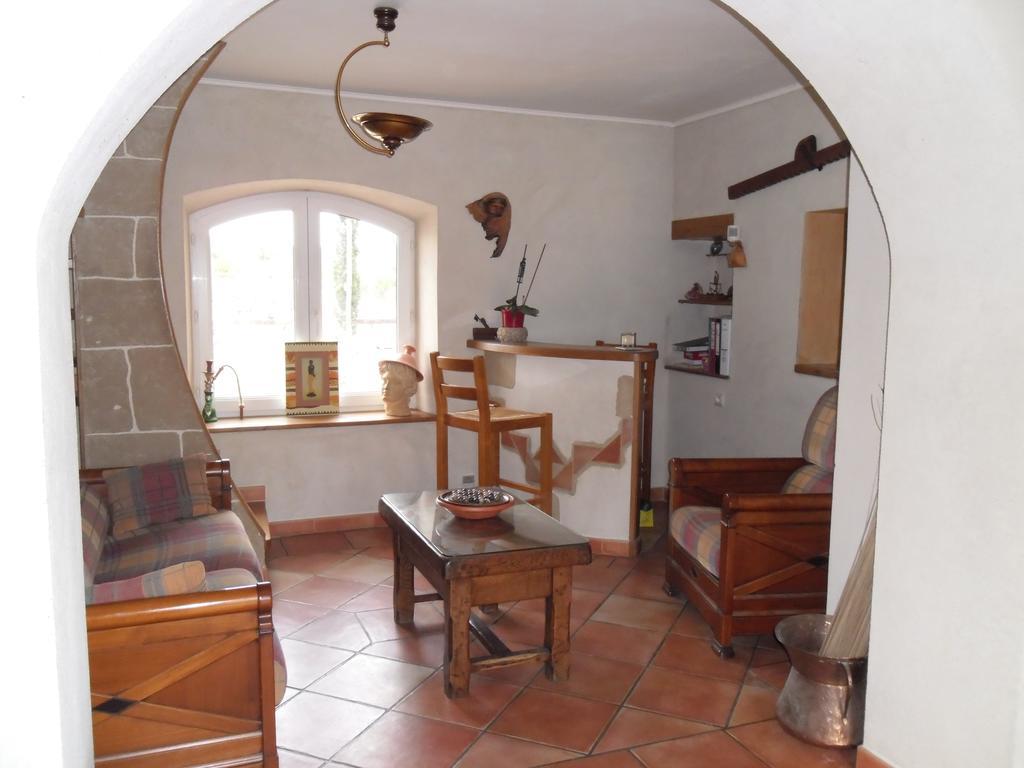 Maison De Campagne فيسون-لا-رومان الغرفة الصورة